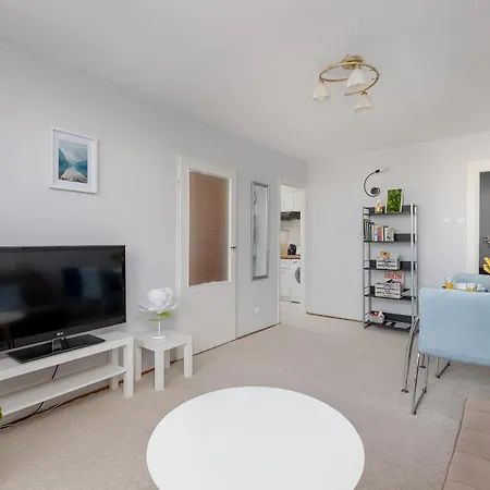 Wyjatkowy Apartament Dla Czterech Gosci W Centrum Szczecina By Rent Like Szczecin