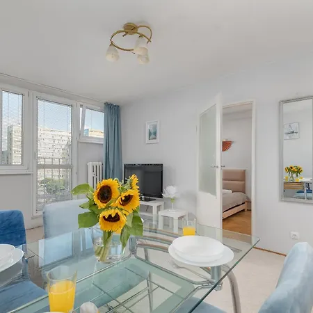 Wyjatkowy Apartament Dla Czterech Gosci W Centrum Szczecina By Rent Like Szczecin